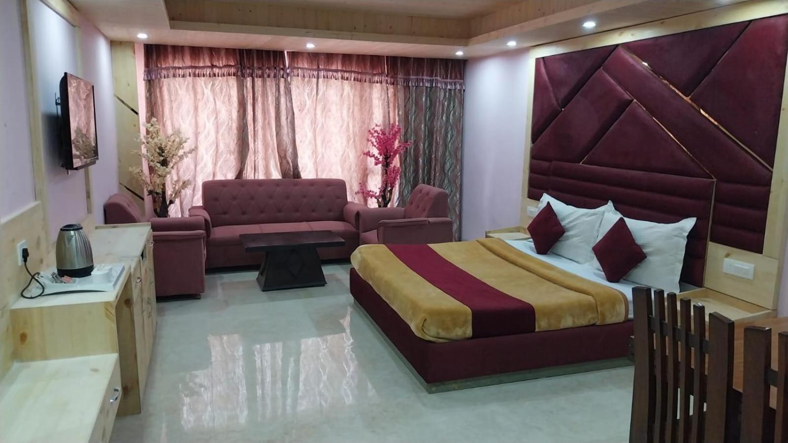 The Royal Grand, Manali Hotel Jagatsukh Exterior photo